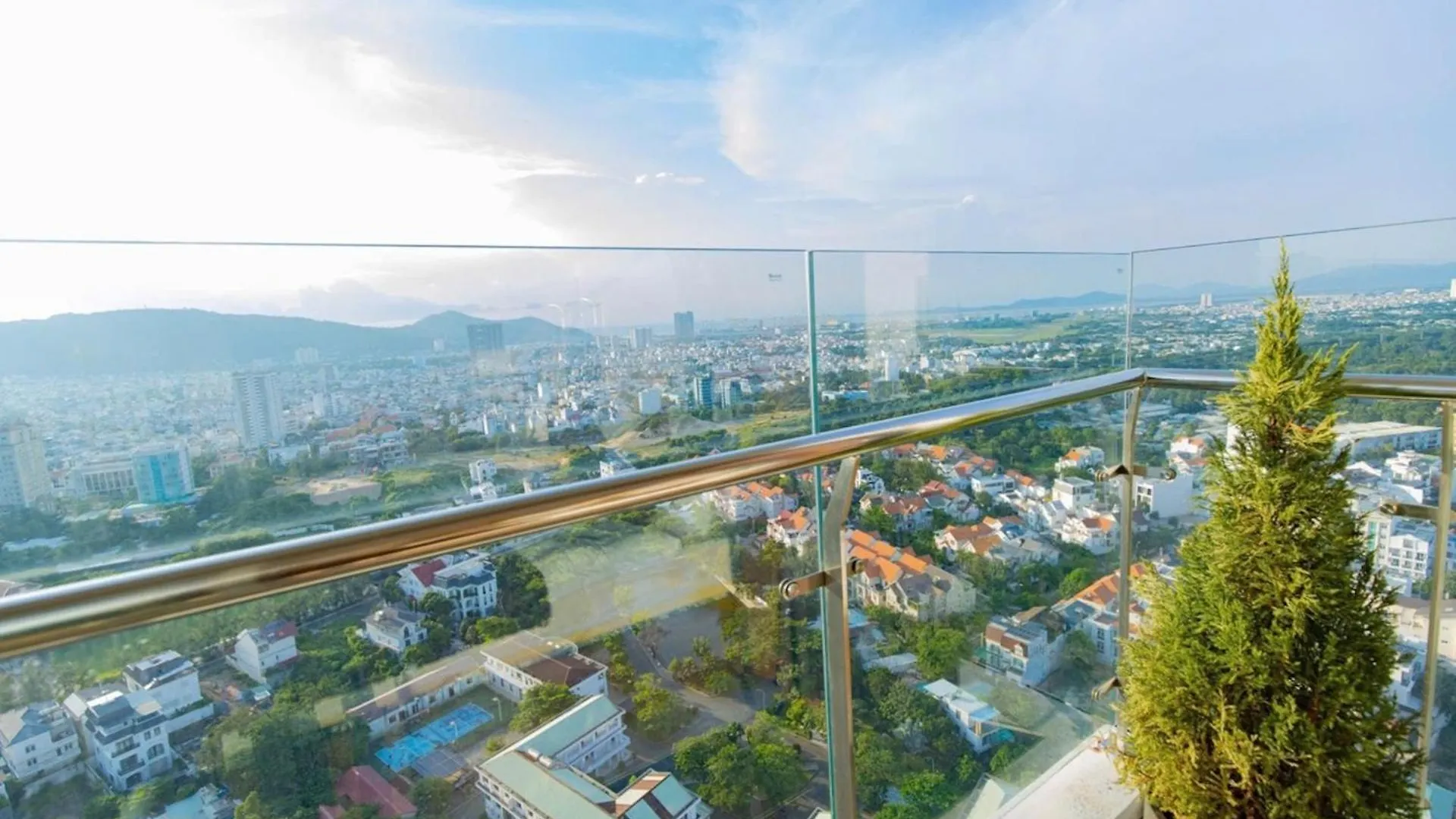 Condotel Csj Luxury Vung Tau Hotel apartamentowy